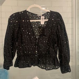 Aritzia top. Wilfred brand. Never worn, tags on